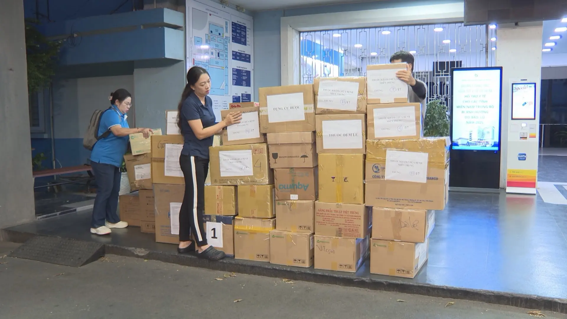 TP.HCM khẩn cấp chi viện y tế cho Đắc Lắk